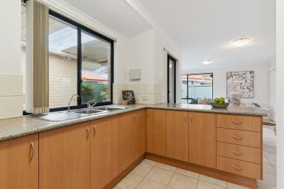 16/184 Bartram Road, Atwell
