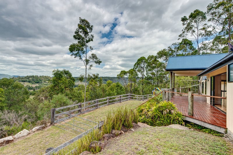 Real Estate For Sale 209 Clear Mountain Road Clear Mountain , QLD