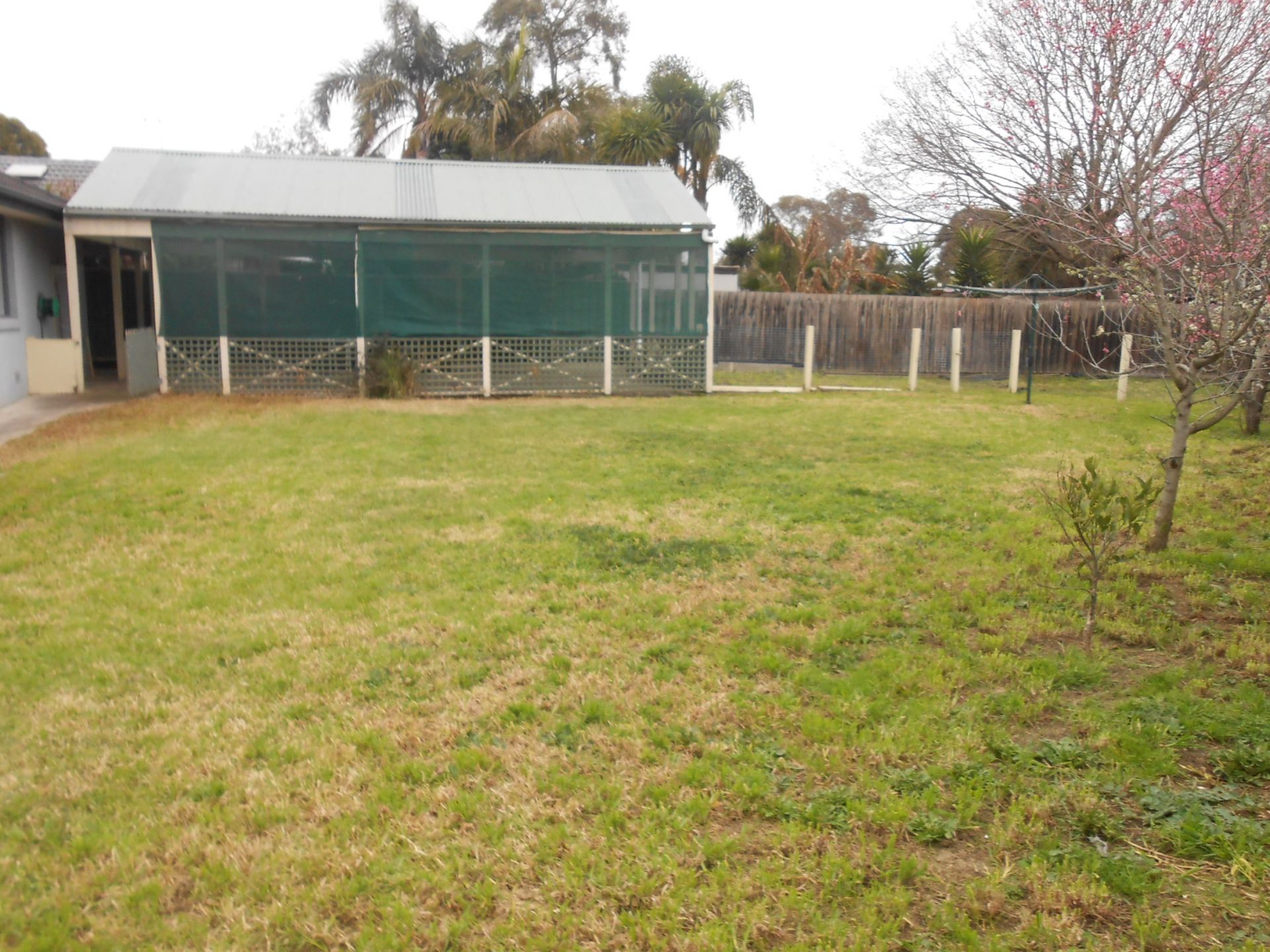 3 BEDROOM HOME IN A GREAT LOCATION