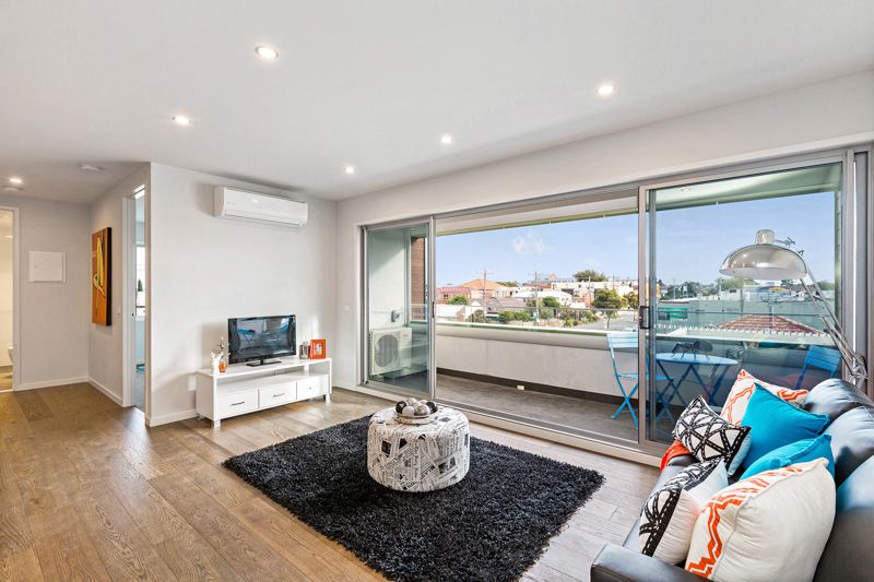 201/141 Stephen Street, Yarraville - Thumbnail 2