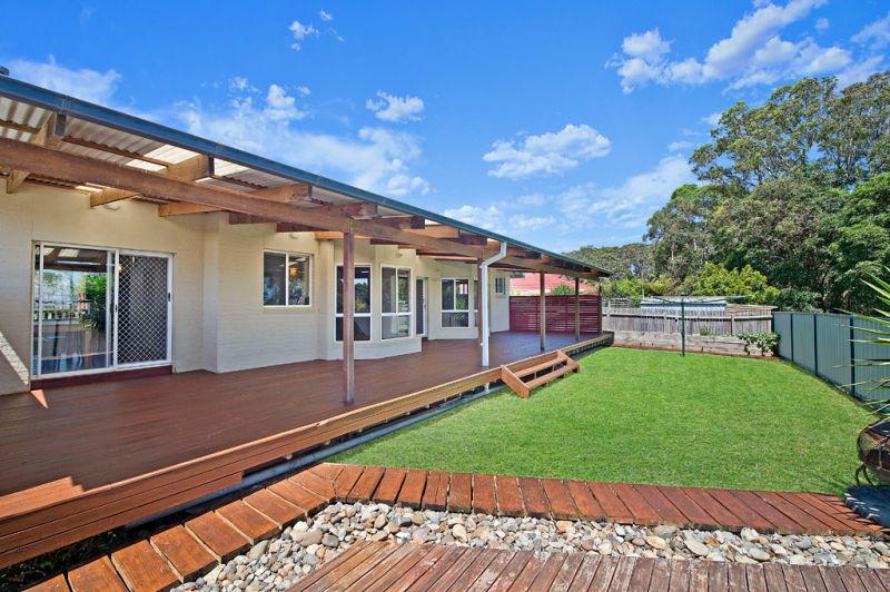 16 Emily Avenue Port Macquarie NSW, Port Macquarie - Thumbnail 2