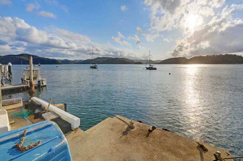 998 Hawkesbury River, Little Wobby Riverfront Real Estate