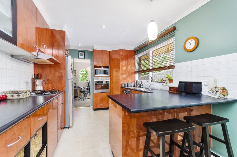 49 Fraser Crescent Ocean Grove VIC, Ocean Grove - Thumbnail 2