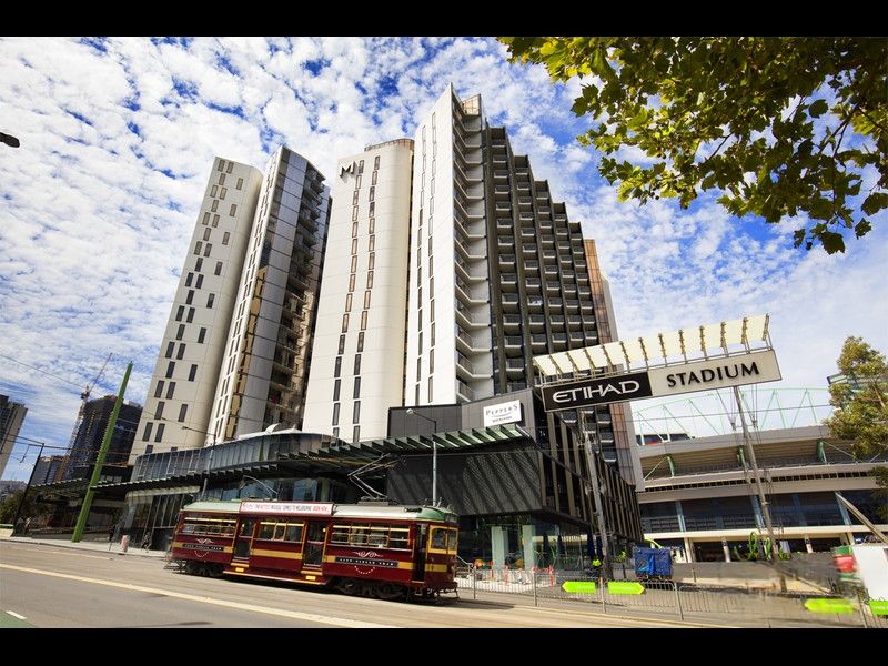 910/675-677 La Trobe Street, Docklands - Thumbnail 2