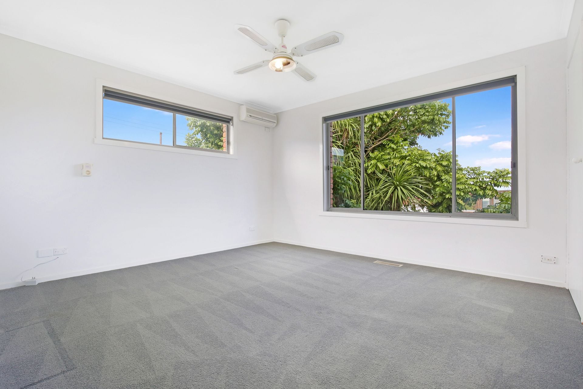 Hidden Gem in Fantastic Location ! Three bedrooms, work shop, double garage!