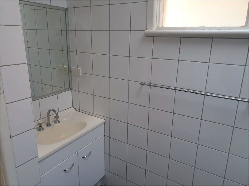 **ONE WEEK RENT FREE**