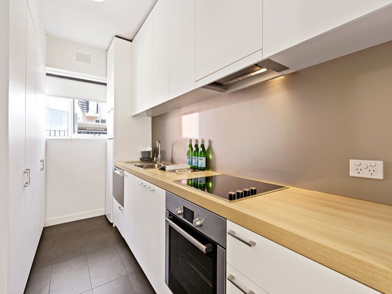 2/47 Spenser Street, St Kilda - Thumbnail 8