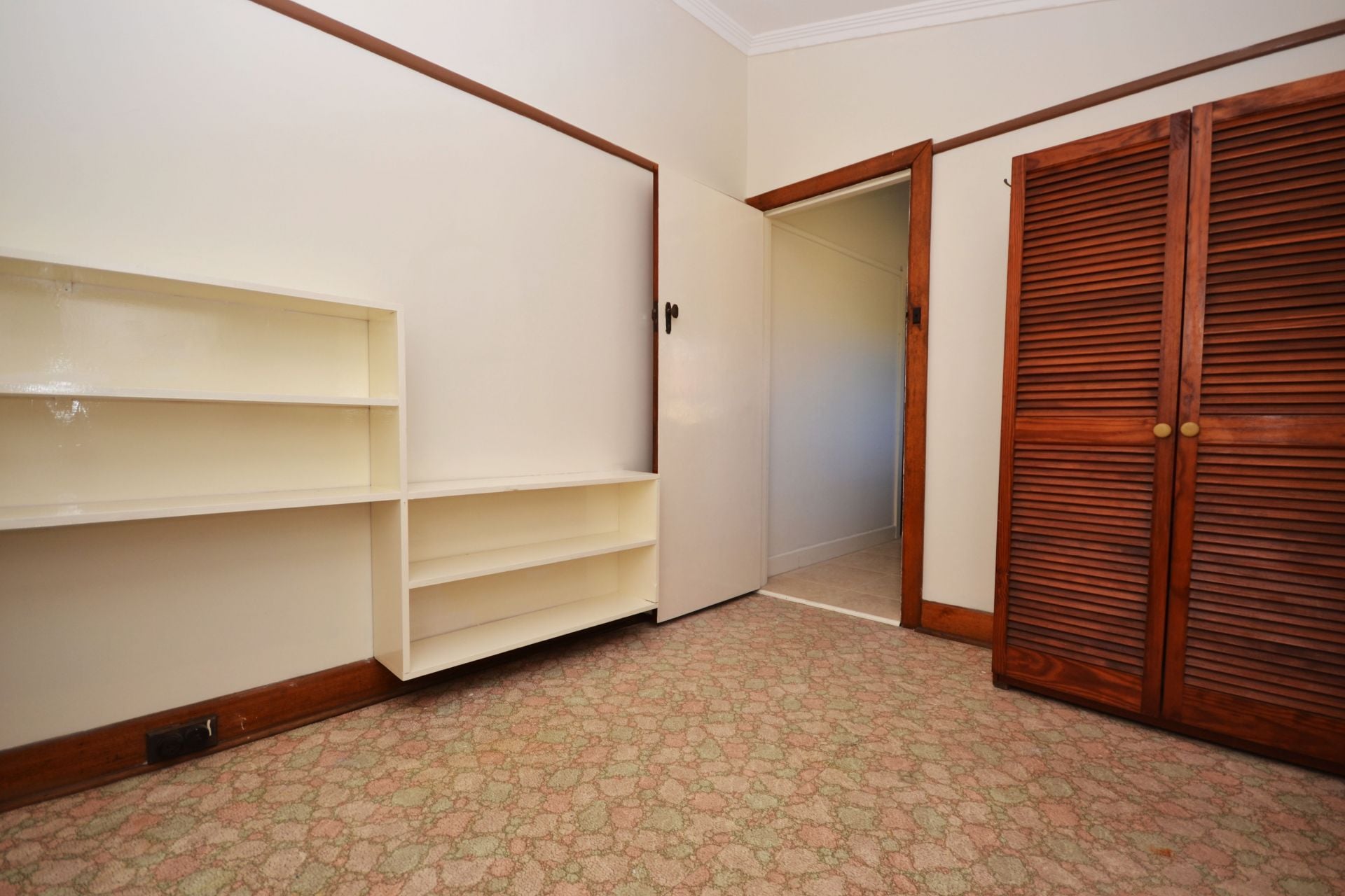 SUPERBLY SITUATED FOR SUPERB LIVING