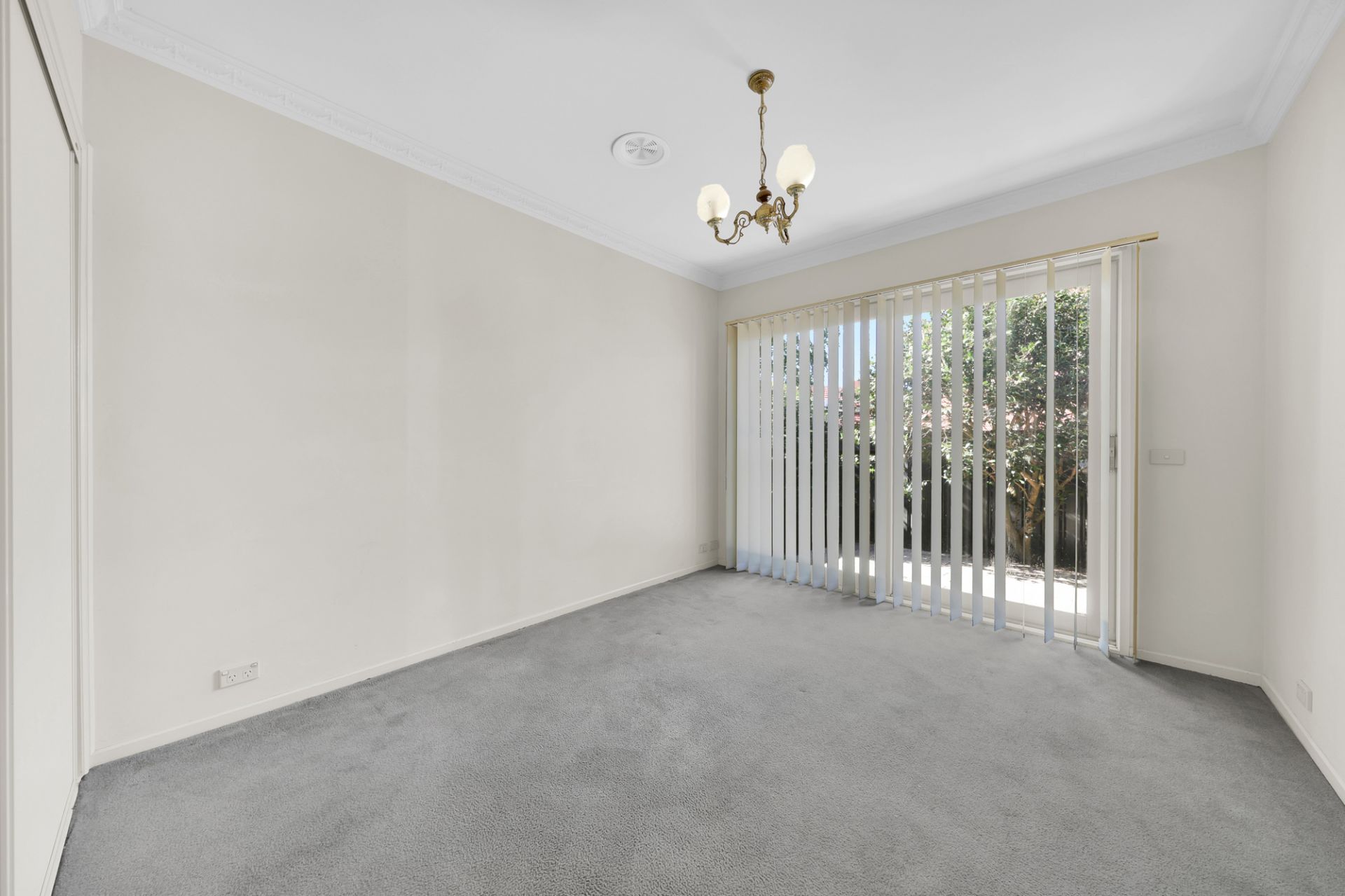 SPACIOUS FAMILY HOME!