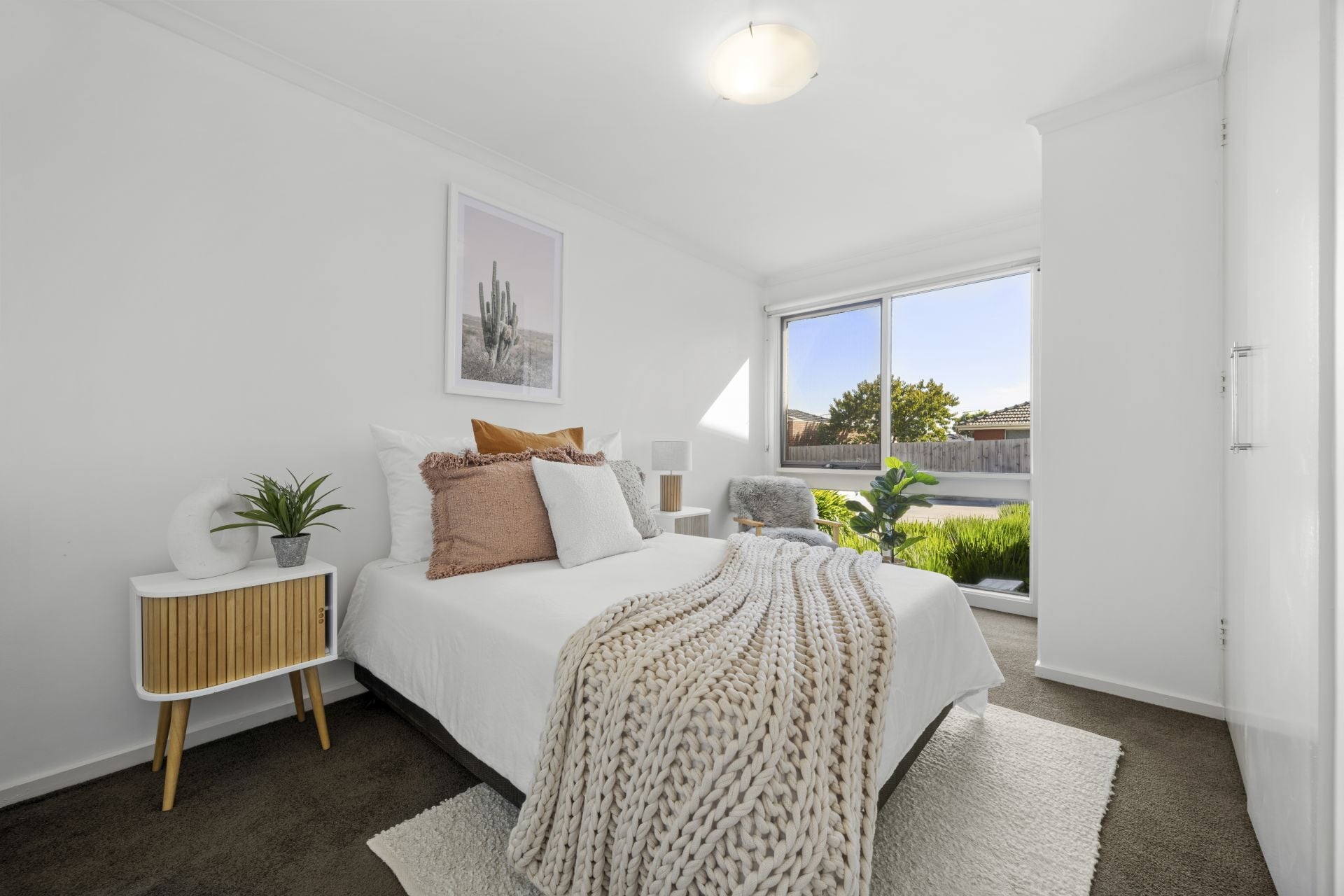 A Stylish Abode In A Peaceful Location