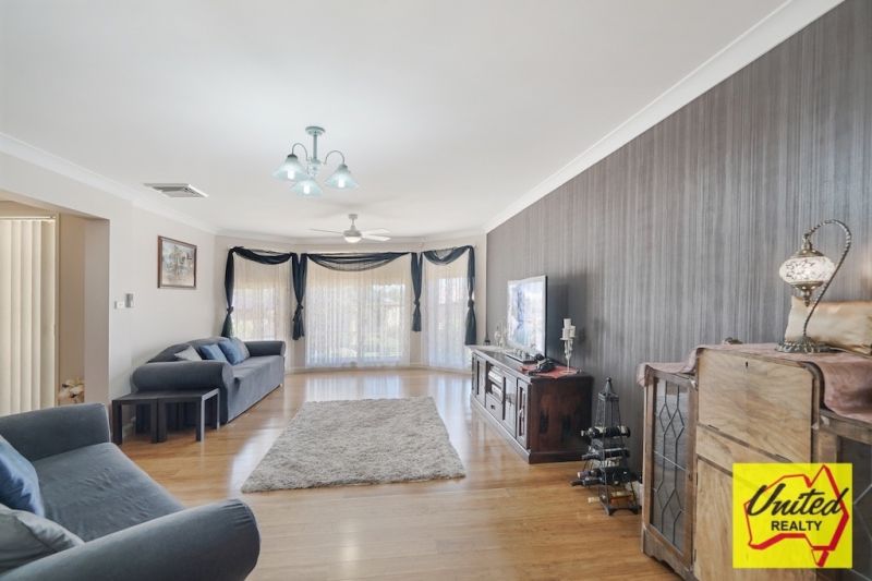 73 The Cascades, Mount Annan United Realty