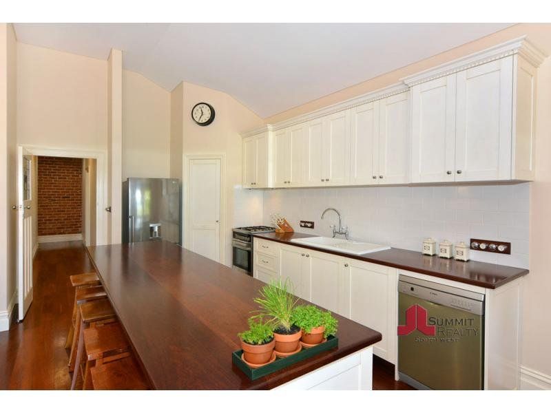 Real Estate For Sale 72 Stirling Street Bunbury , WA