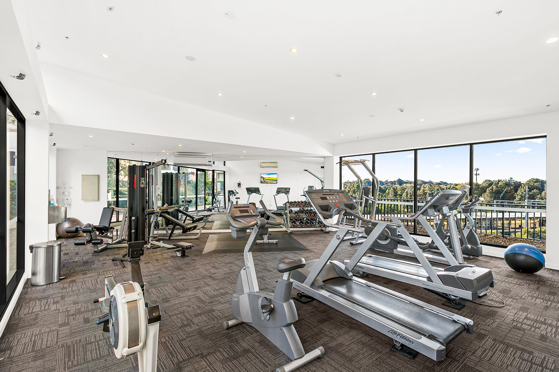 402/2 Discovery Point Place Wolli Creek NSW, Wolli Creek - Thumbnail 7