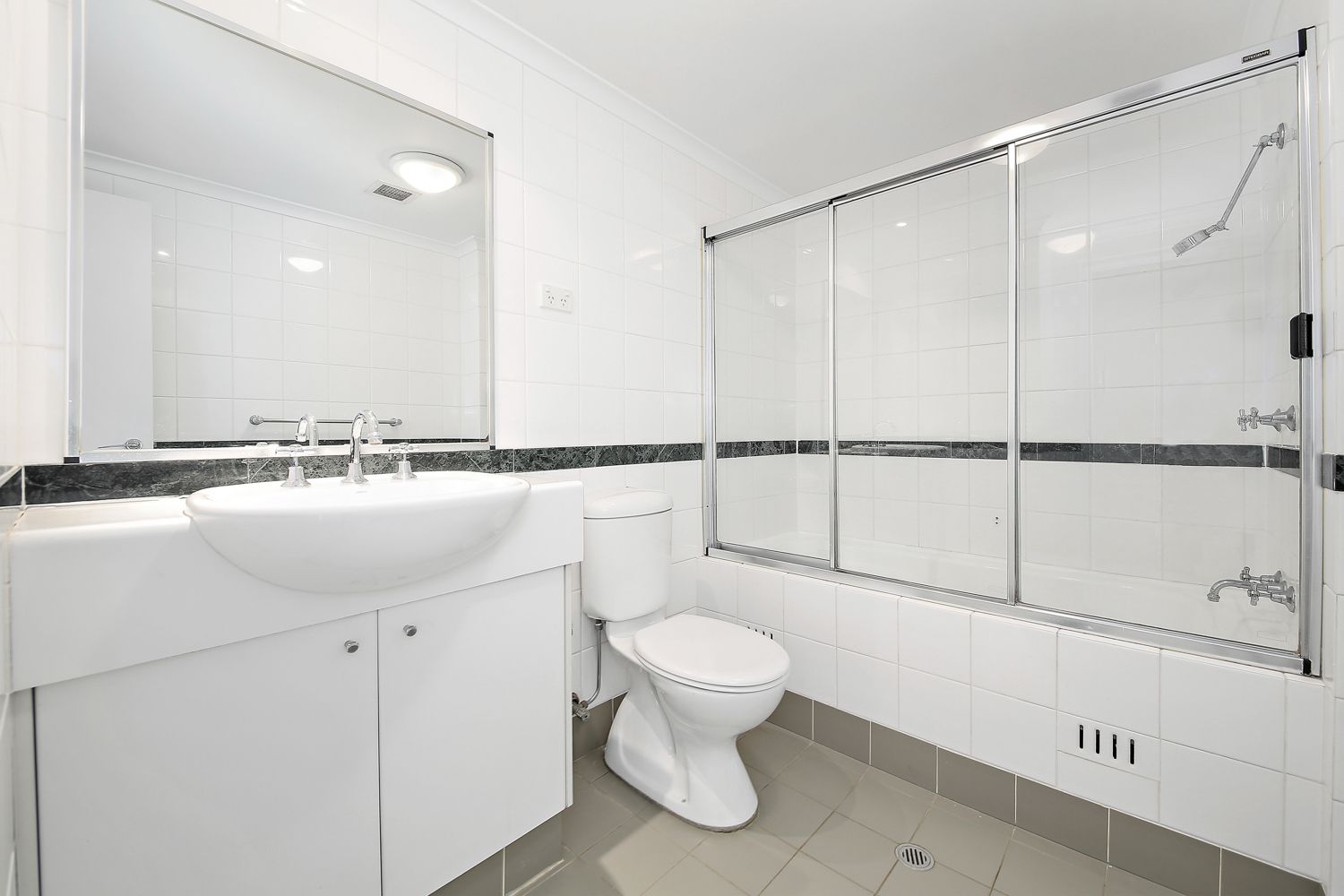 One Bedroom in the Piano Factory