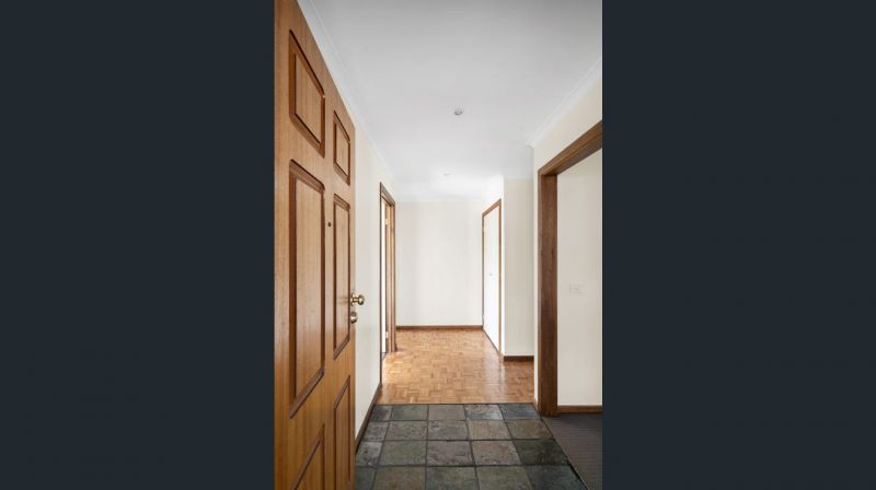 28 Oakdene Grove South, Altona Meadows - Thumbnail 3