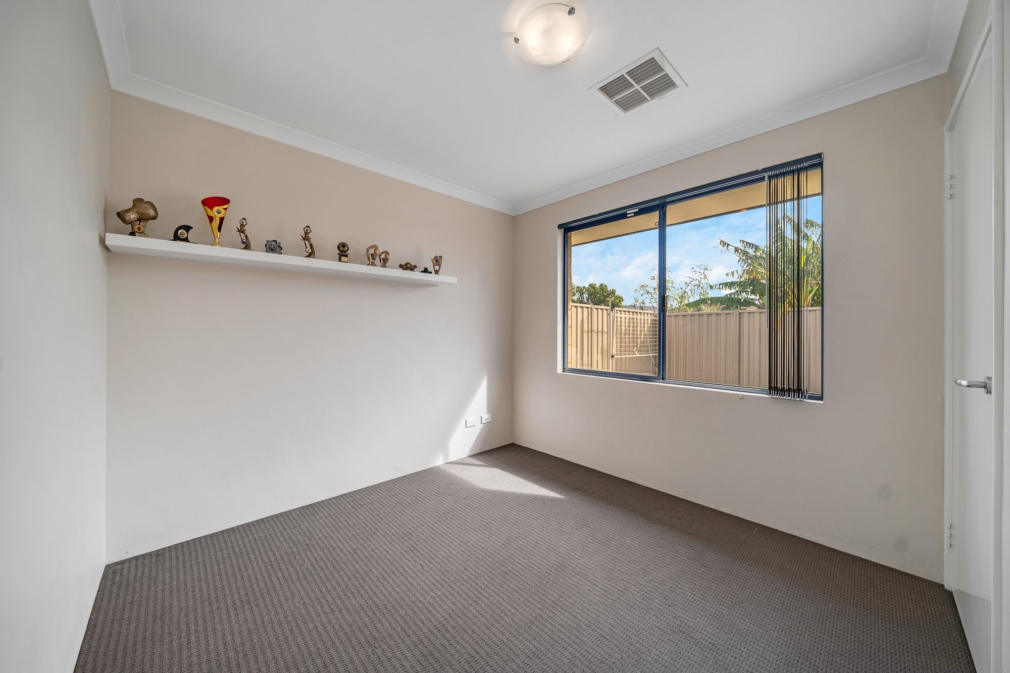 2 Bain Square, Forrestfield