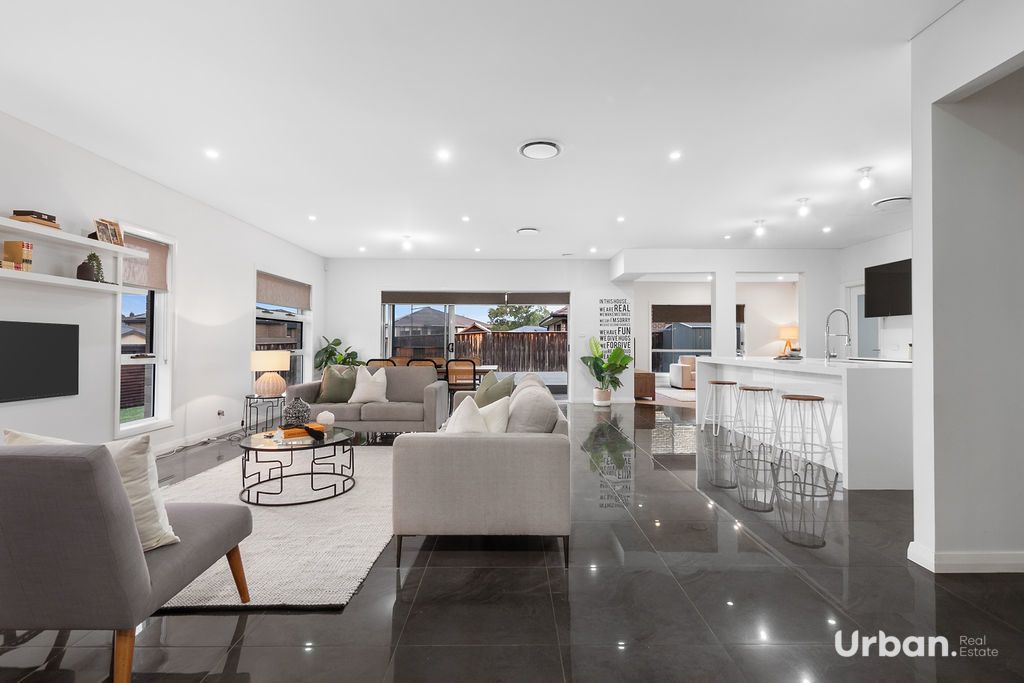 Colebee 15 Kirkwood Crescent