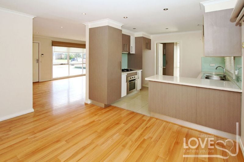 16 Pindari Avenue, Epping