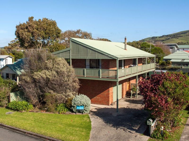 8 Fry Court, Apollo Bay - Thumbnail 4