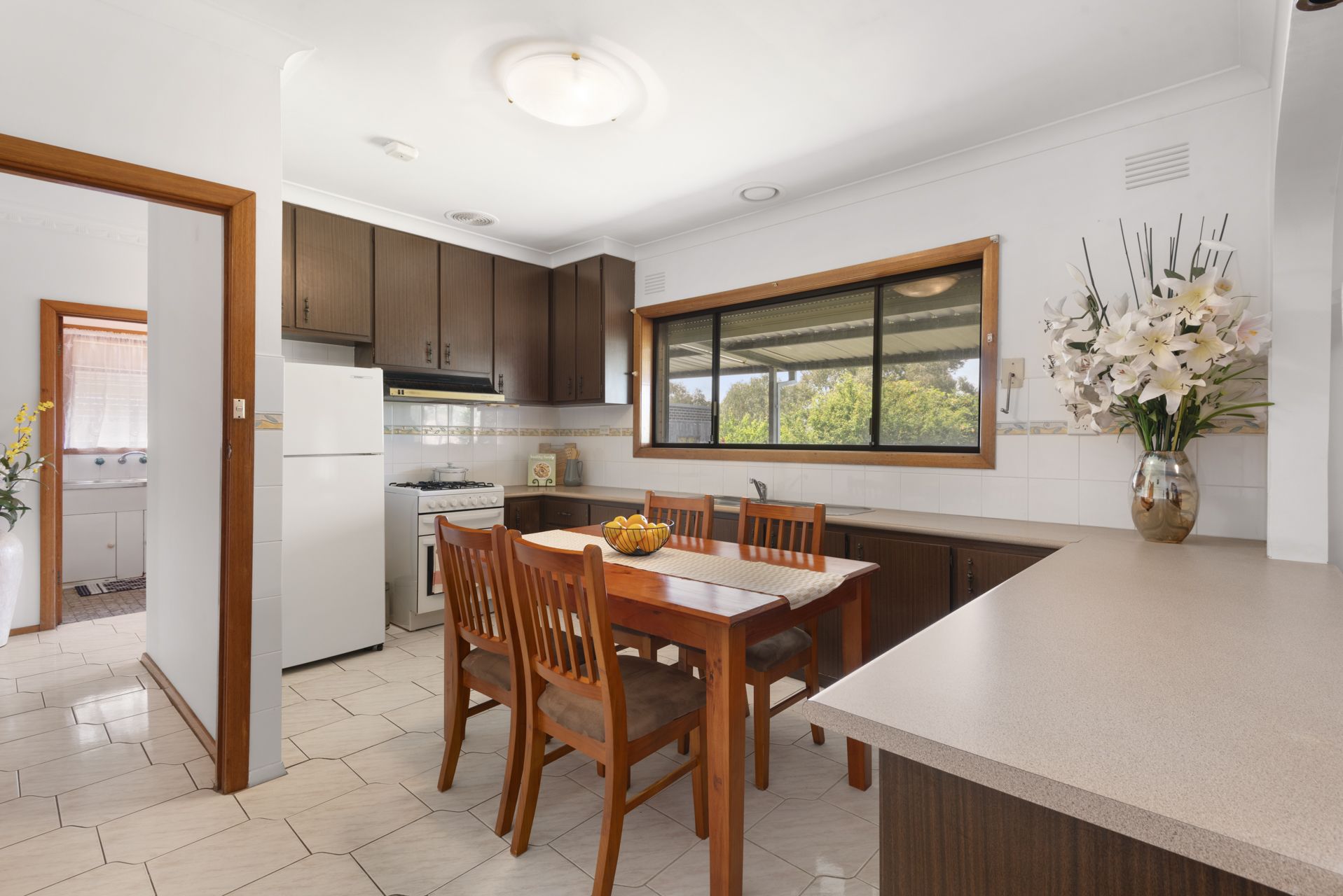 BEAUTIFUL FAMILY HOME – HUGE LAND SIZE APPROX 841M2