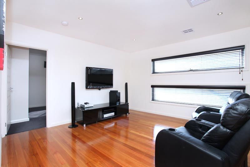 24 Broadway, Caroline Springs - Thumbnail 6