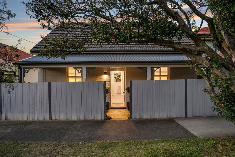 Real Estate For Sale 104 Atchison Street Crows Nest , NSW