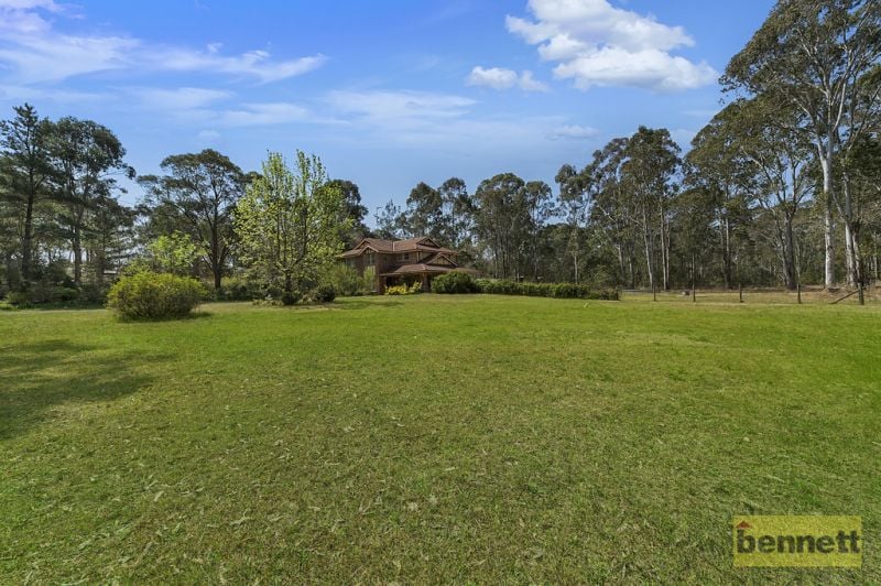 677 Londonderry Road, Londonderry - Thumbnail 6