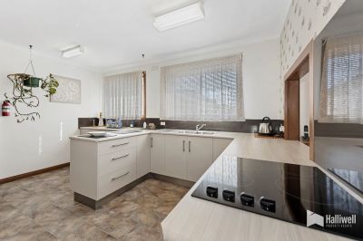 4
 
 
 
  
 
 
 2
 
 
 
  
 
 
 1
 
 
 
 
 
 
 
 15 Lemana Street, Miandetta TAS 7310, Miandetta - Thumbnail 4