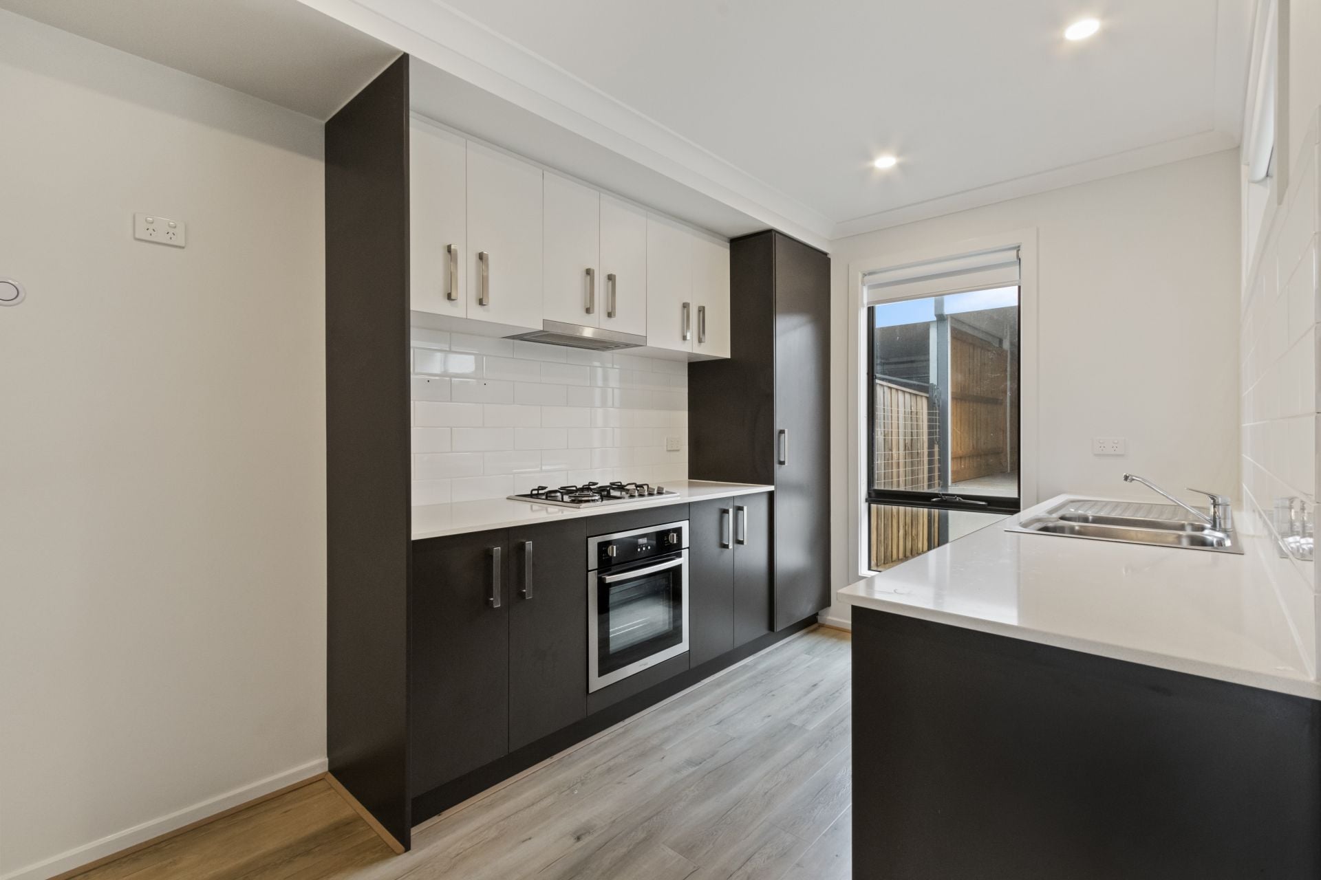 STYLISH MODERN LIVING