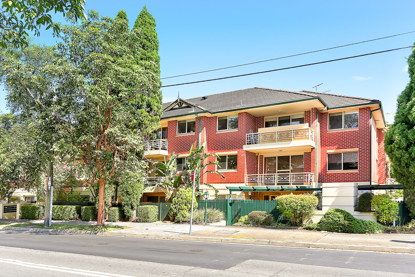 Real Estate For Lease 18/143 Ernest Street Crows Nest , NSW