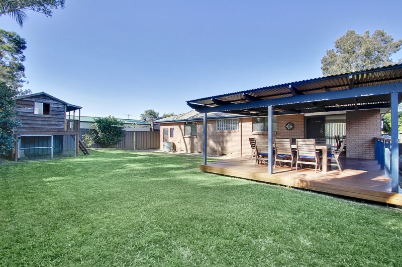 18 Snailham Crescent, South Windsor - Thumbnail 2