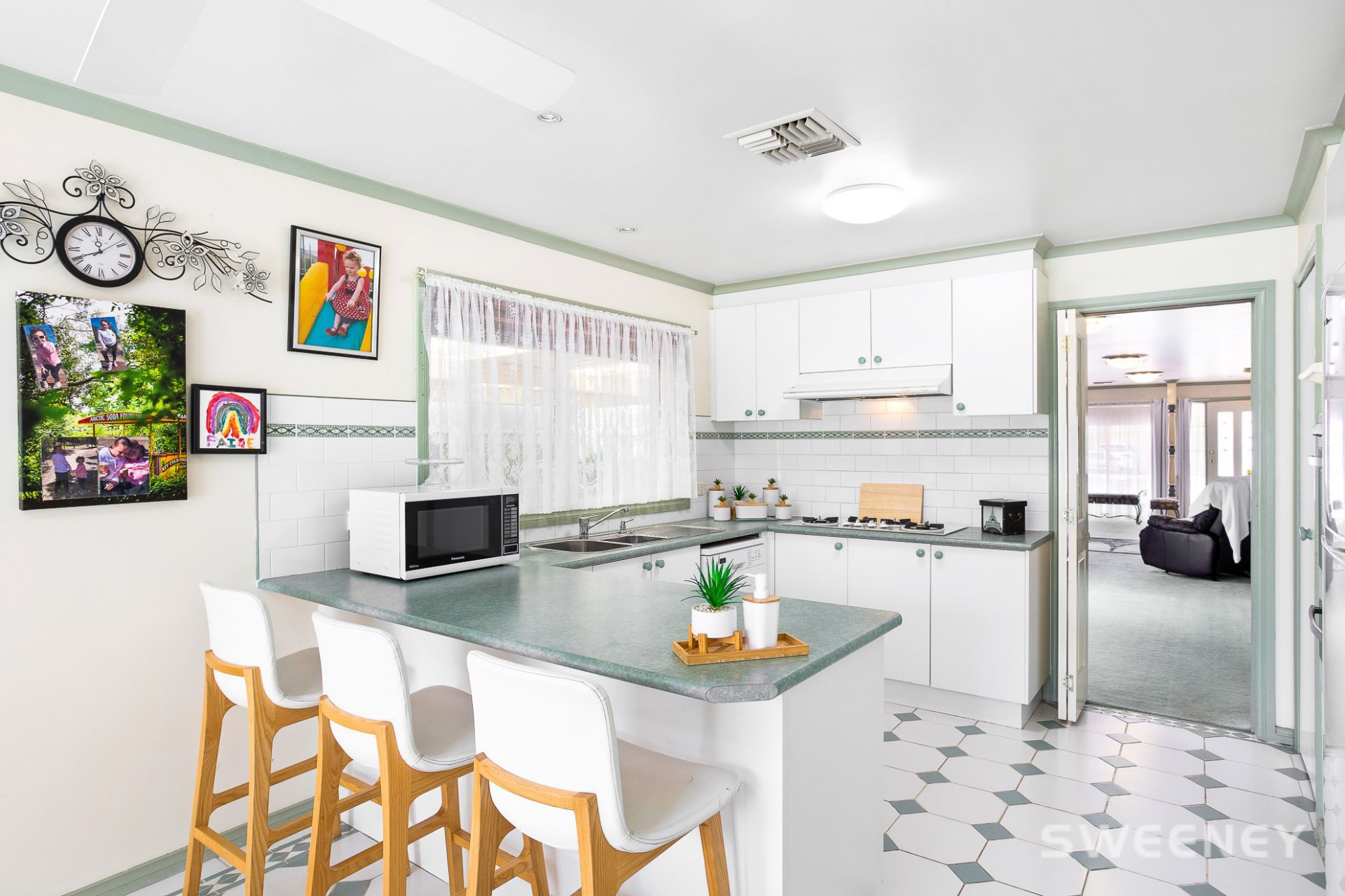 6 Dixon Court, Altona Meadows - Thumbnail 5