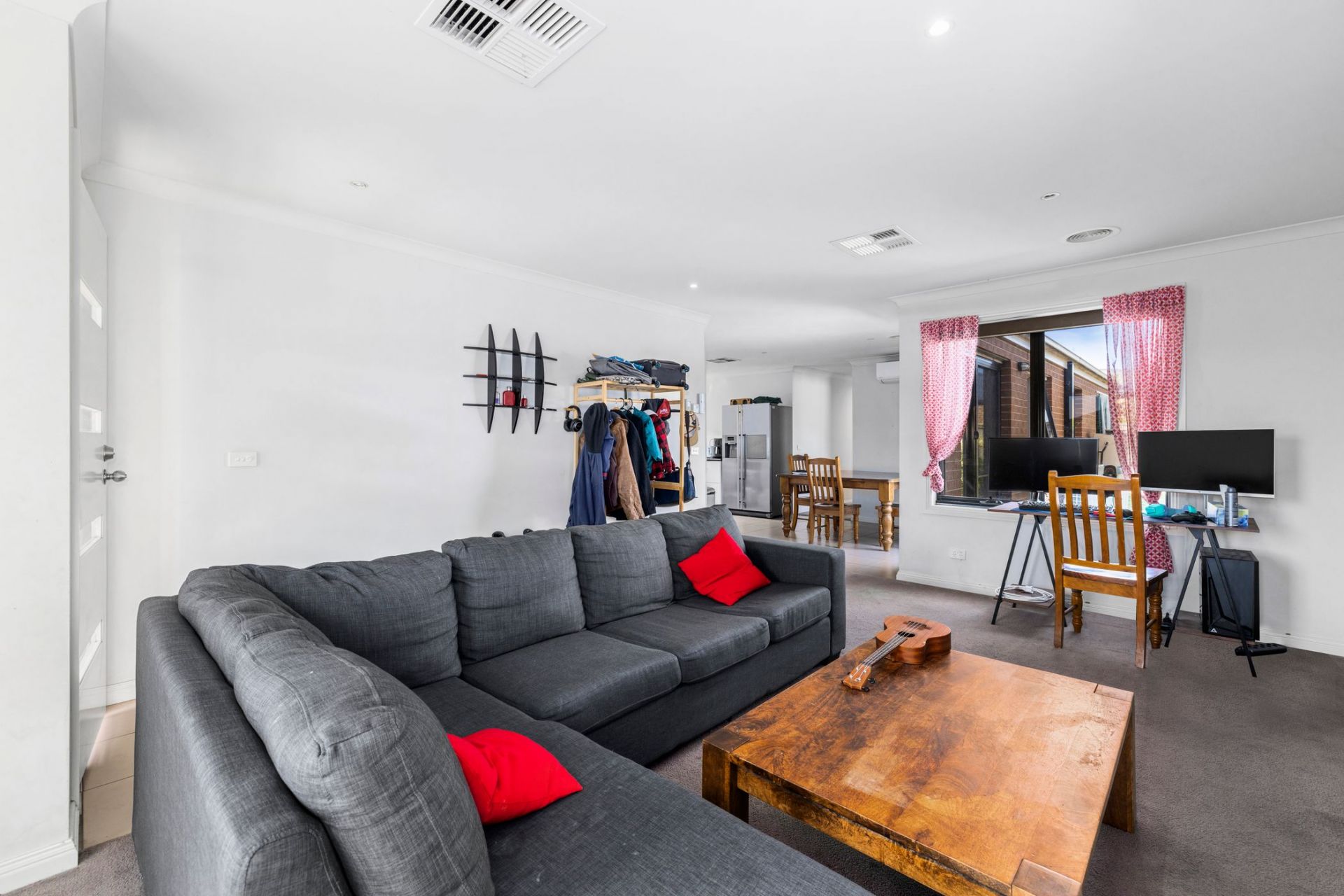 15 Ashwood Gardens, Mitchell Park Ballarat Real Estate Pty Ltd