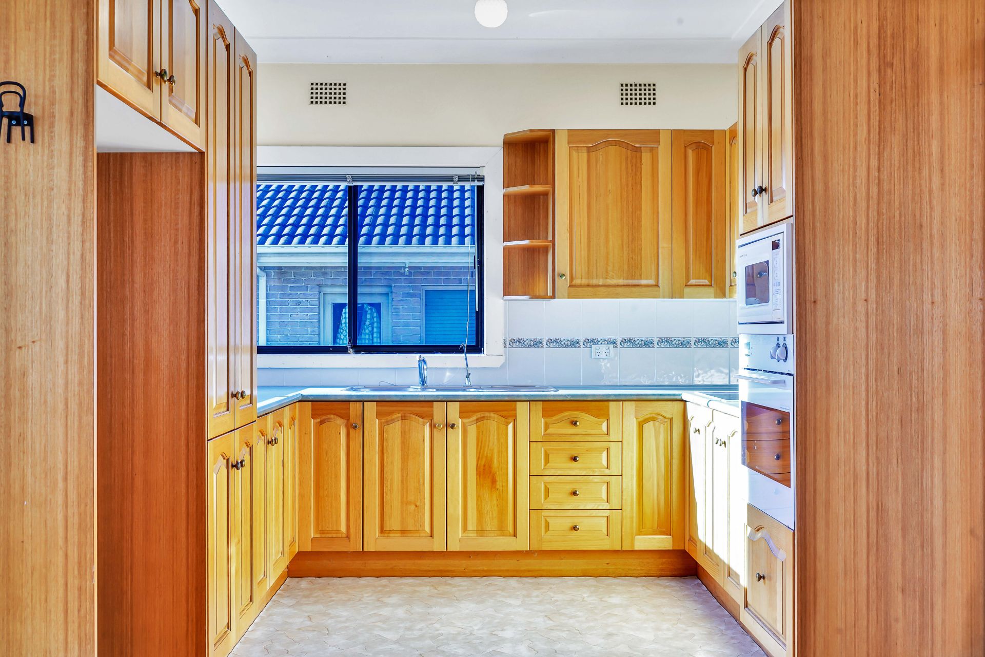 Real Estate For Lease 15 Station Road Albion Park Rail , NSW