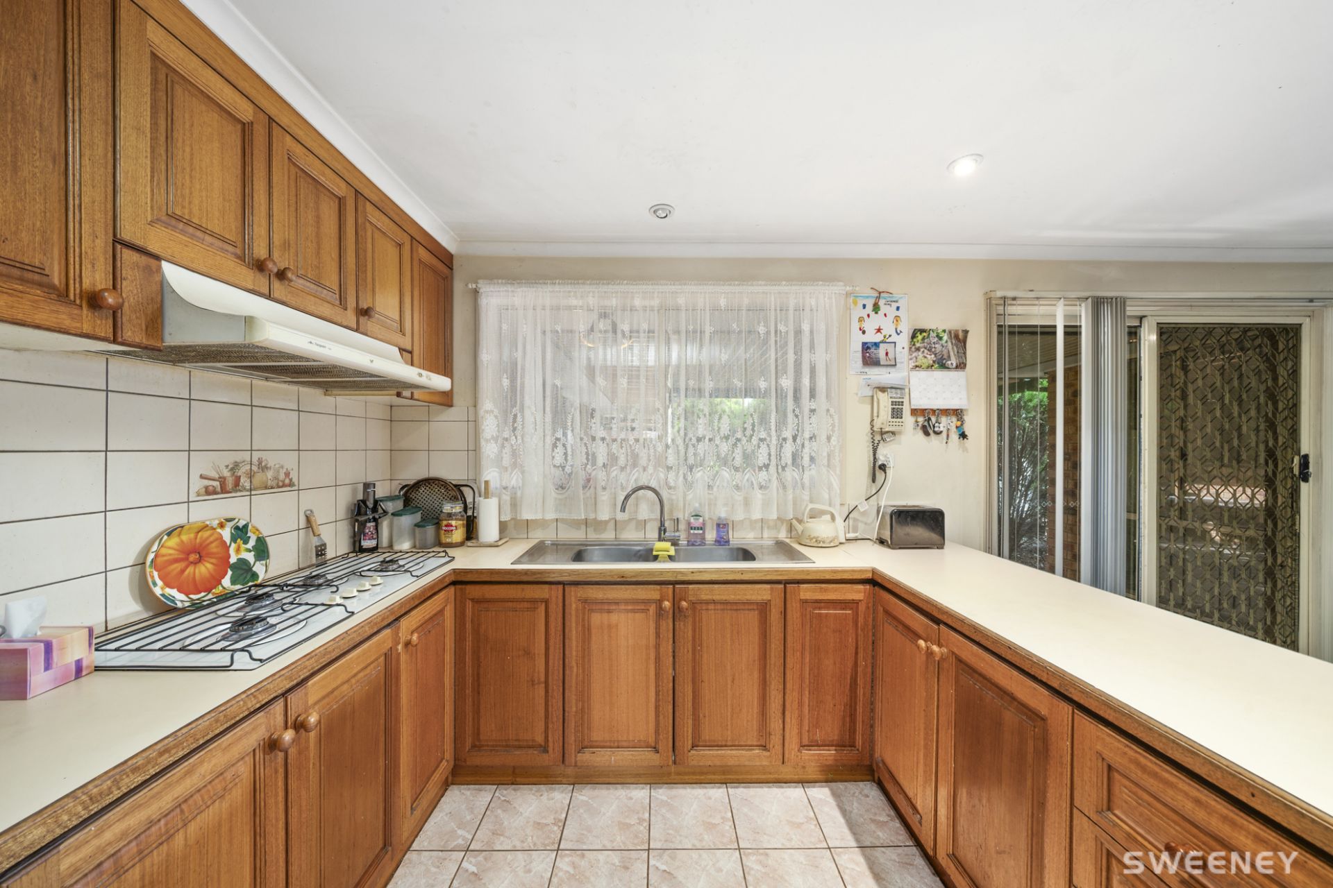 14-16 Oakdene Grove South, Altona Meadows - Thumbnail 5