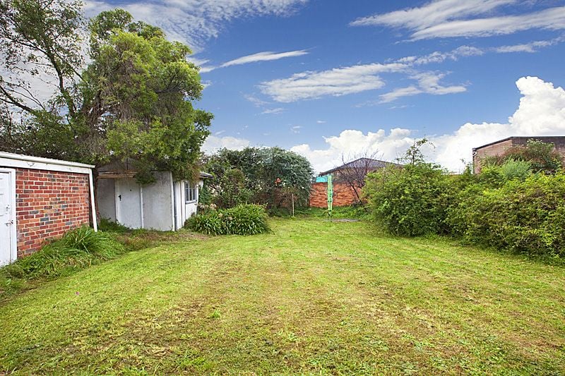 55 First Avenue, Kew - Thumbnail 2