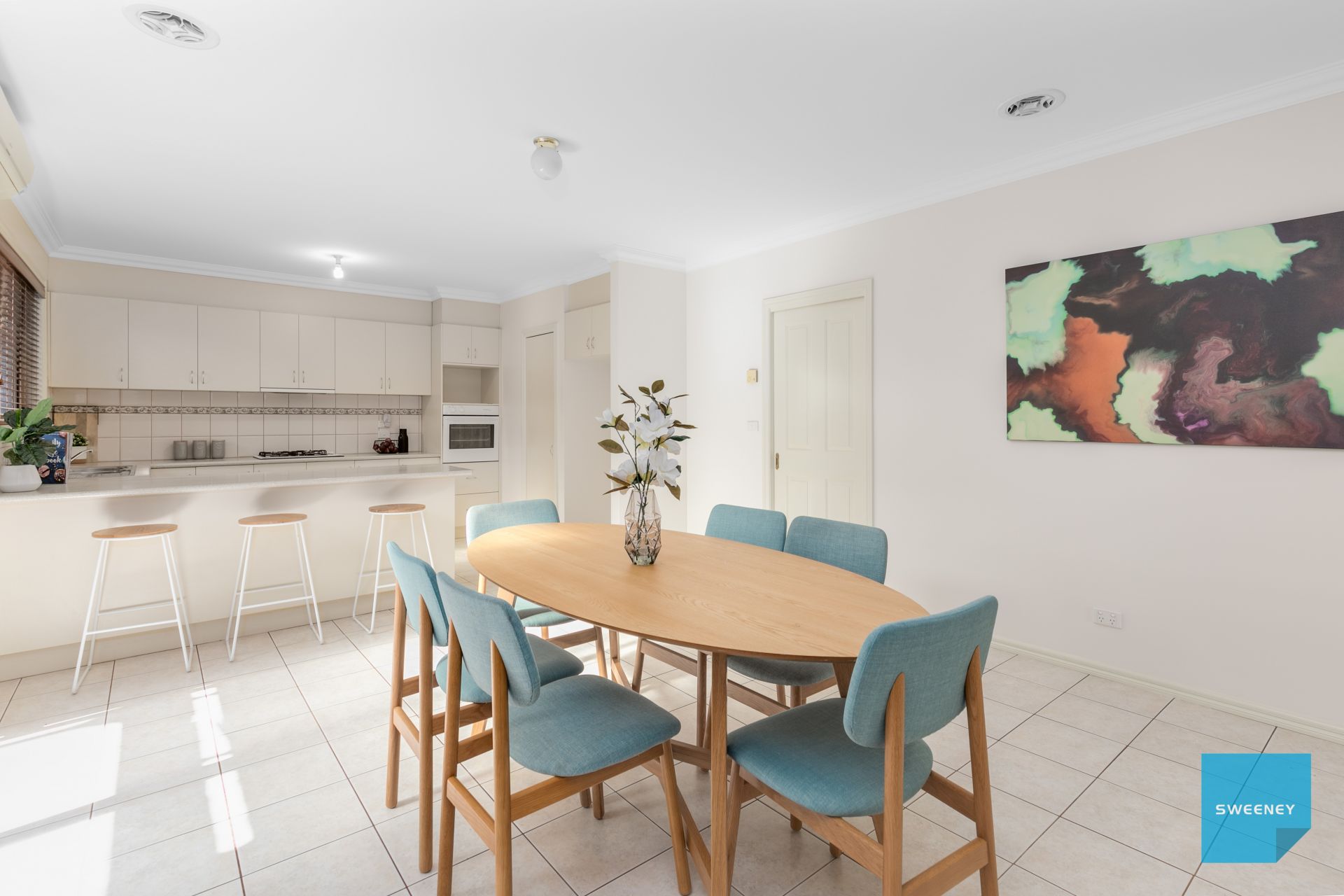 47 Grampians Way, Caroline Springs - Thumbnail 4