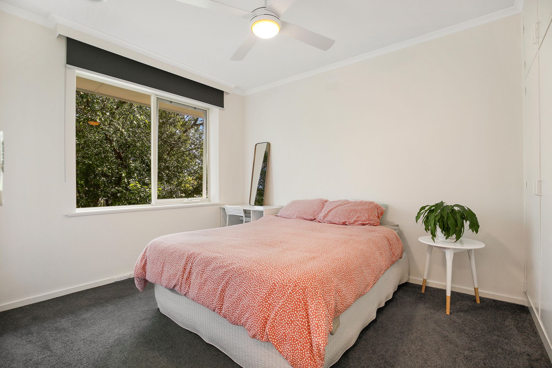Modern 2-Bedroom Apartment for Lease