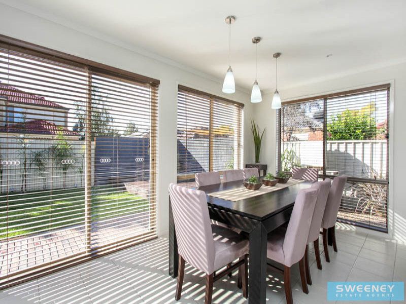 12 Reigate Street, Caroline Springs - Thumbnail 7