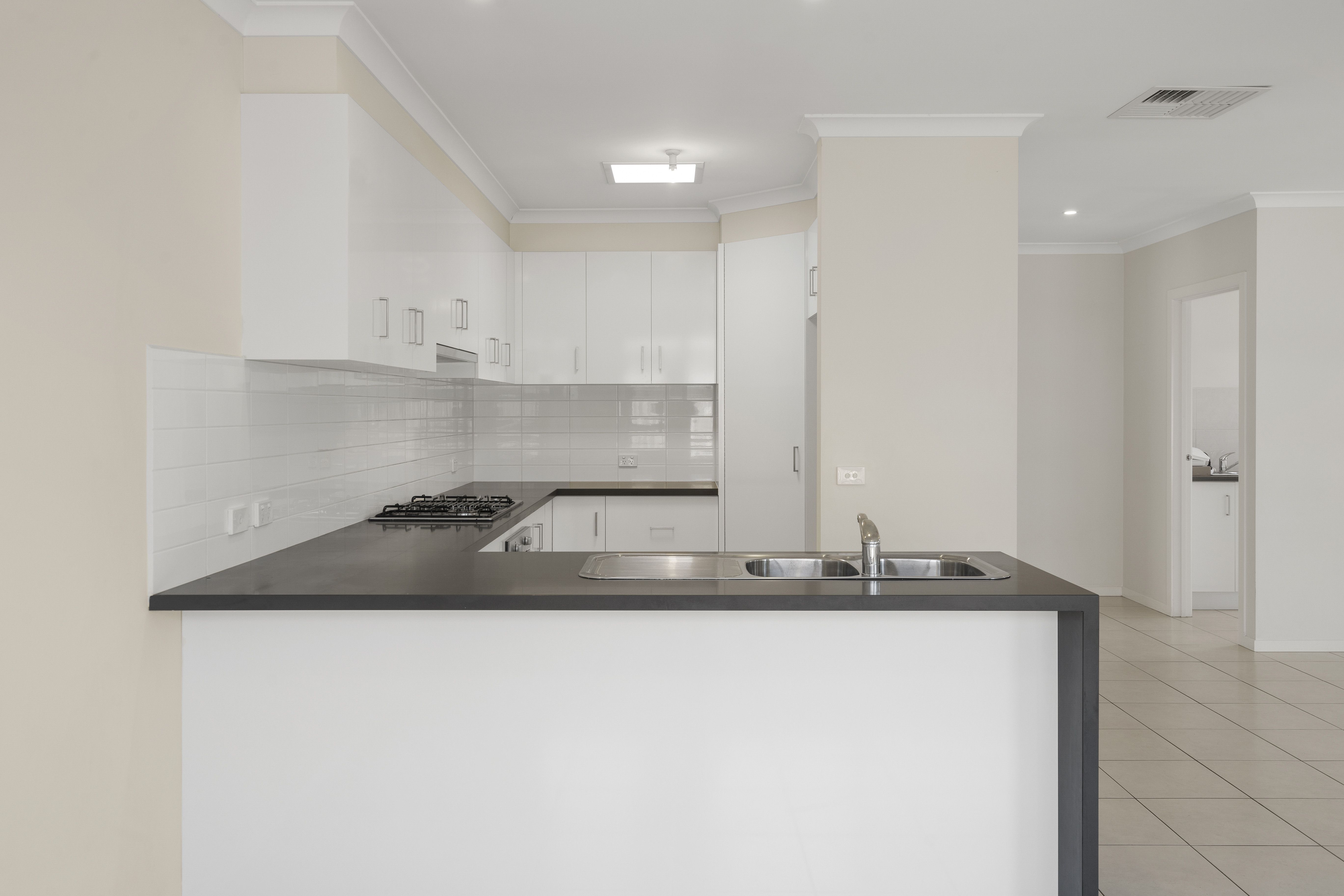 2/31 Marigold Avenue Altona North VIC, Altona North - Thumbnail 5