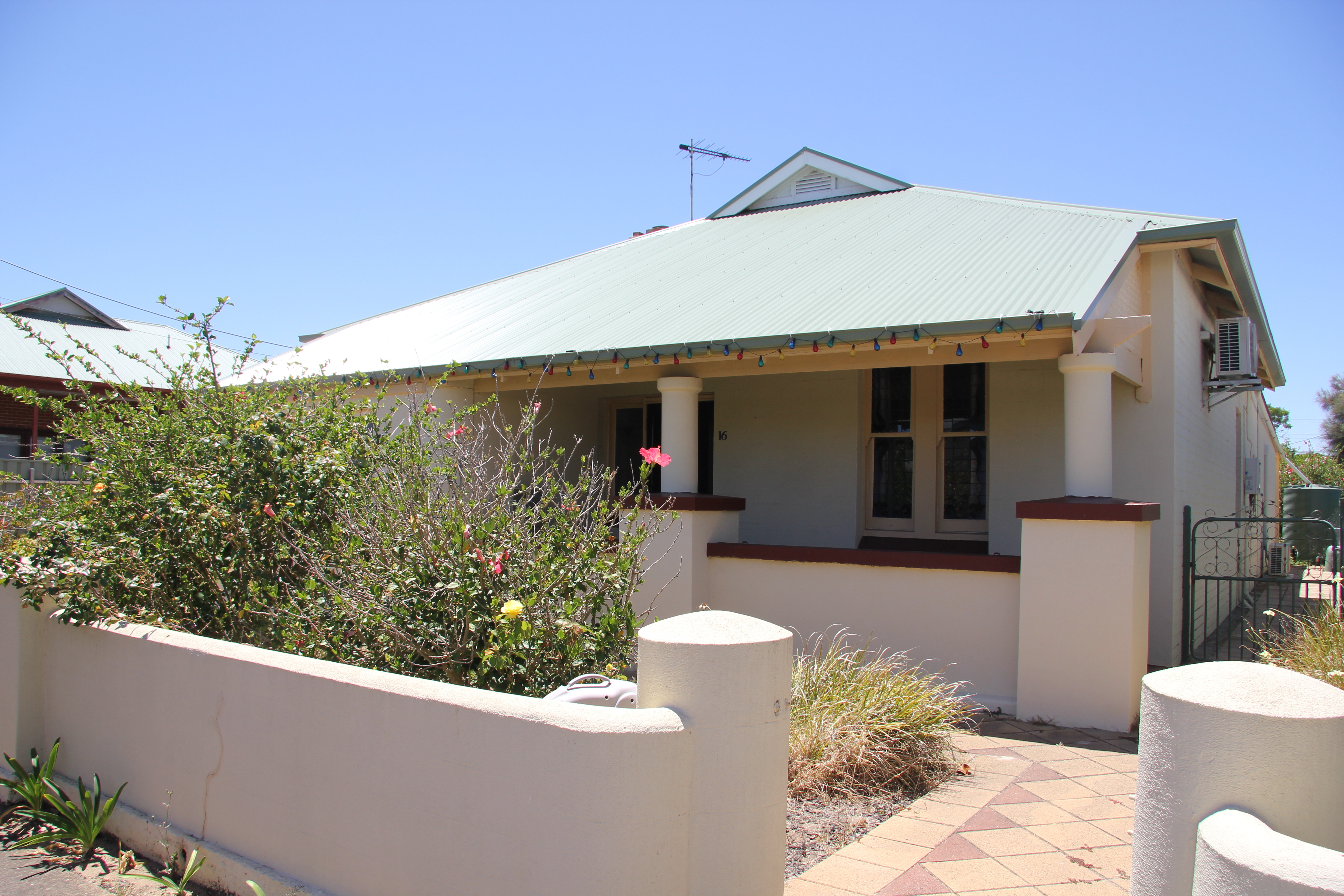 16  Joanna Street Largs Bay 5016