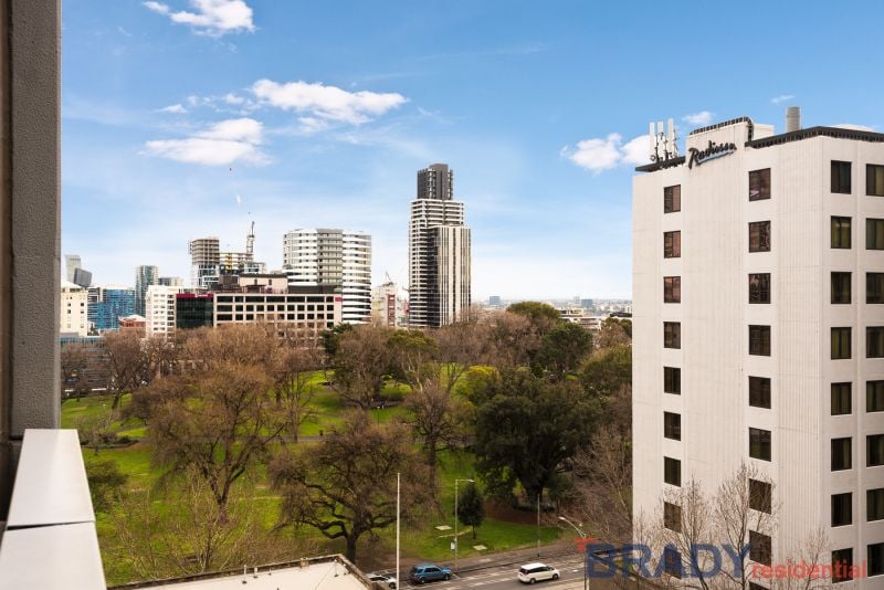 902/25 Wills Street MELBOURNE VIC, Melbourne - Thumbnail 2