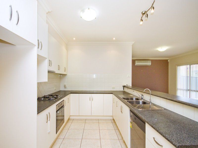 9 Railway Crescent Evanston 5116