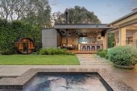 15 Kingsford Smith Court, Sandhurst VIC