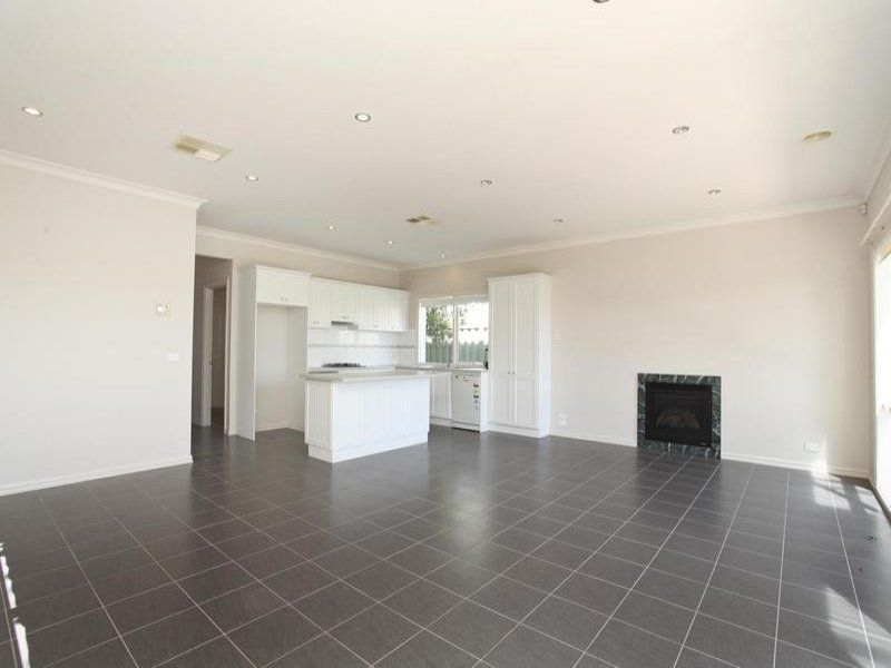 12 Botanical Drive, Caroline Springs - Thumbnail 5