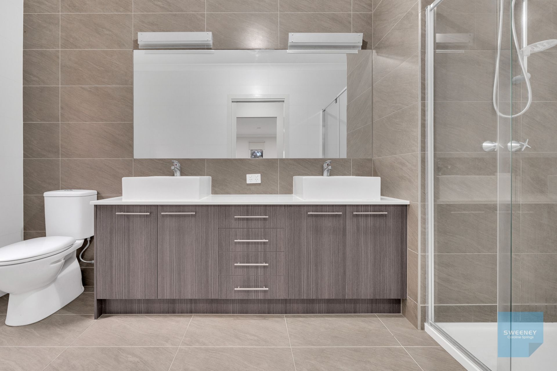 29 Annecy Boulevard, Fraser Rise - Thumbnail 8