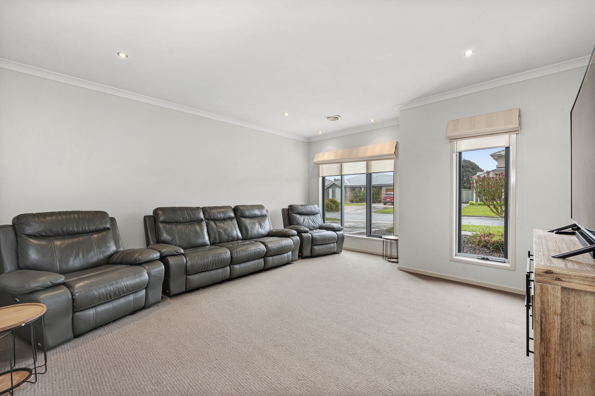 31 Dorset Drive, Alfredton Ballarat Real Estate Pty Ltd