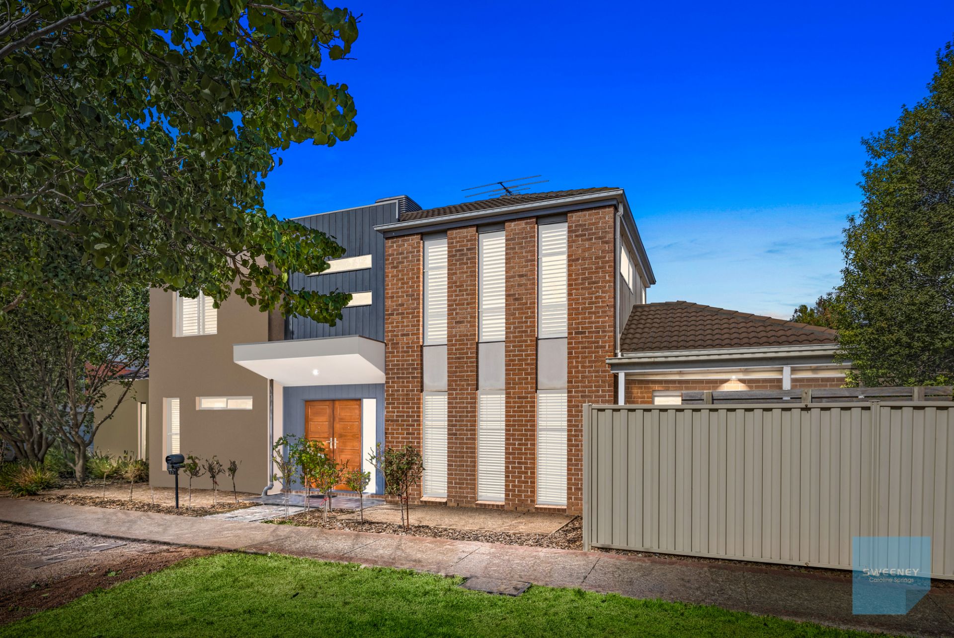 13 Beacon Lane, Caroline Springs - Thumbnail 2