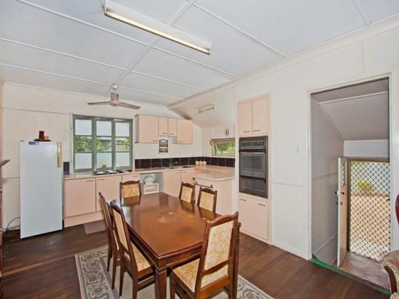 4 Guineas Creek Road CURRUMBIN WATERS QLD, Currumbin Waters - Thumbnail 4