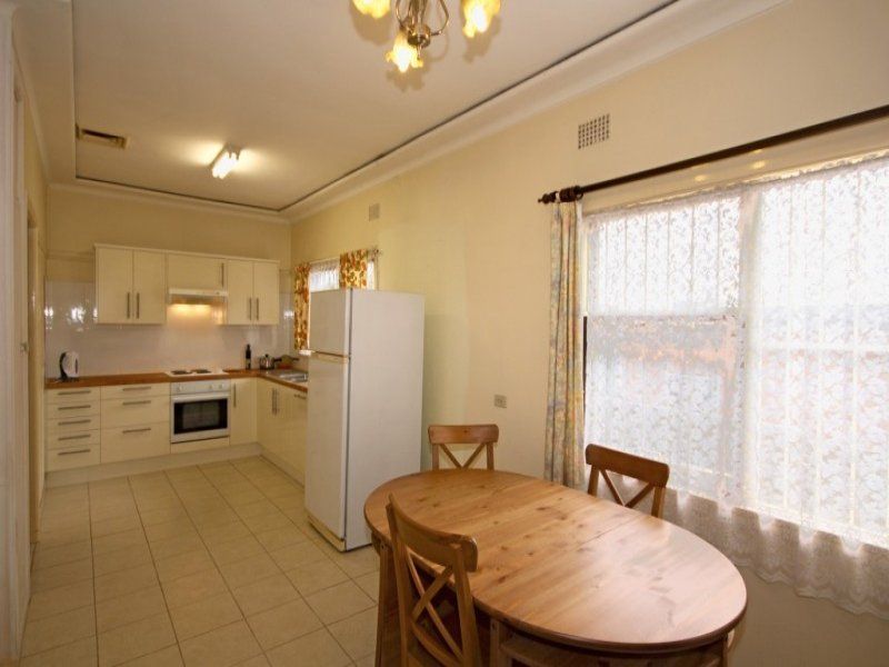 2/62 Grose Vale Road, North Richmond - Thumbnail 3